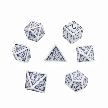 7Pcs/set 18mm Vintage Hollow Black and White Dice Polyhedral Dice Set for DND TRPG TPG COC Running Team Cthulhu Party Games